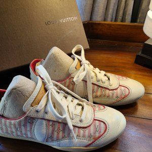 Authentic LV tennis shoes. Very good condition.